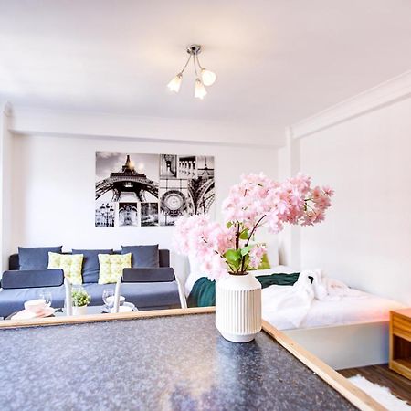 Cozy Studio In Central London Apartment Bagian luar foto